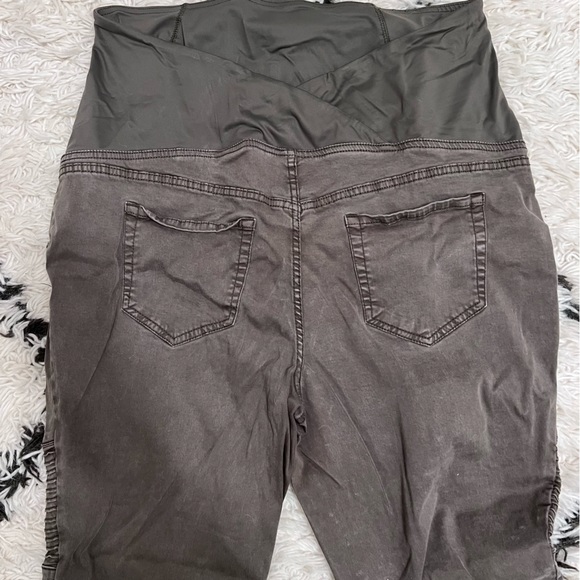 Stretch maternity pants - Picture 3 of 3